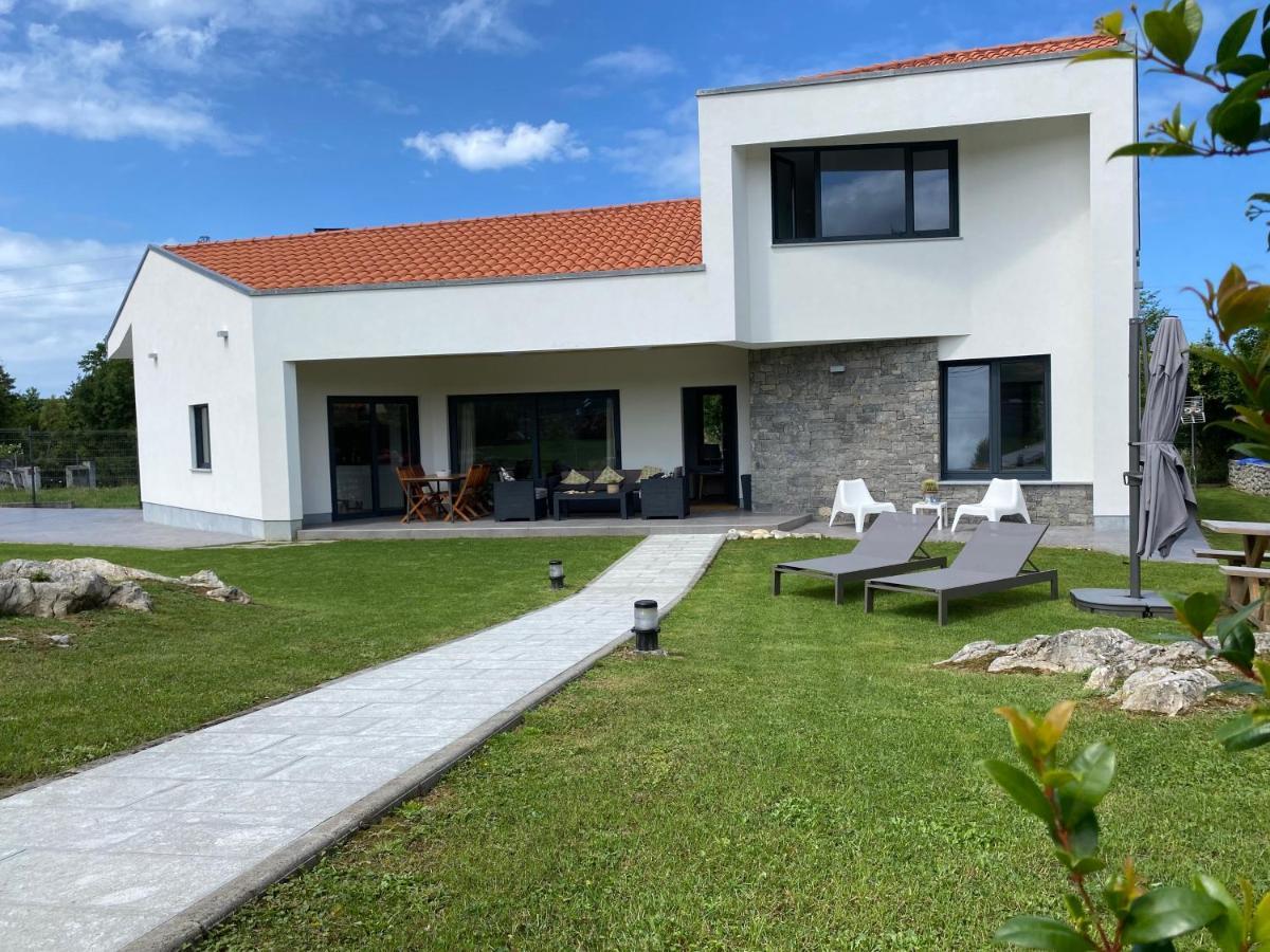 La Llosina Vivienda Vacacional Alquiler Integro Llanes Buitenkant foto