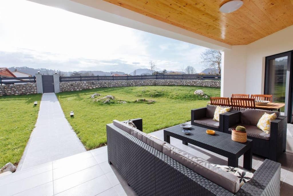 La Llosina Vivienda Vacacional Alquiler Integro Llanes Buitenkant foto