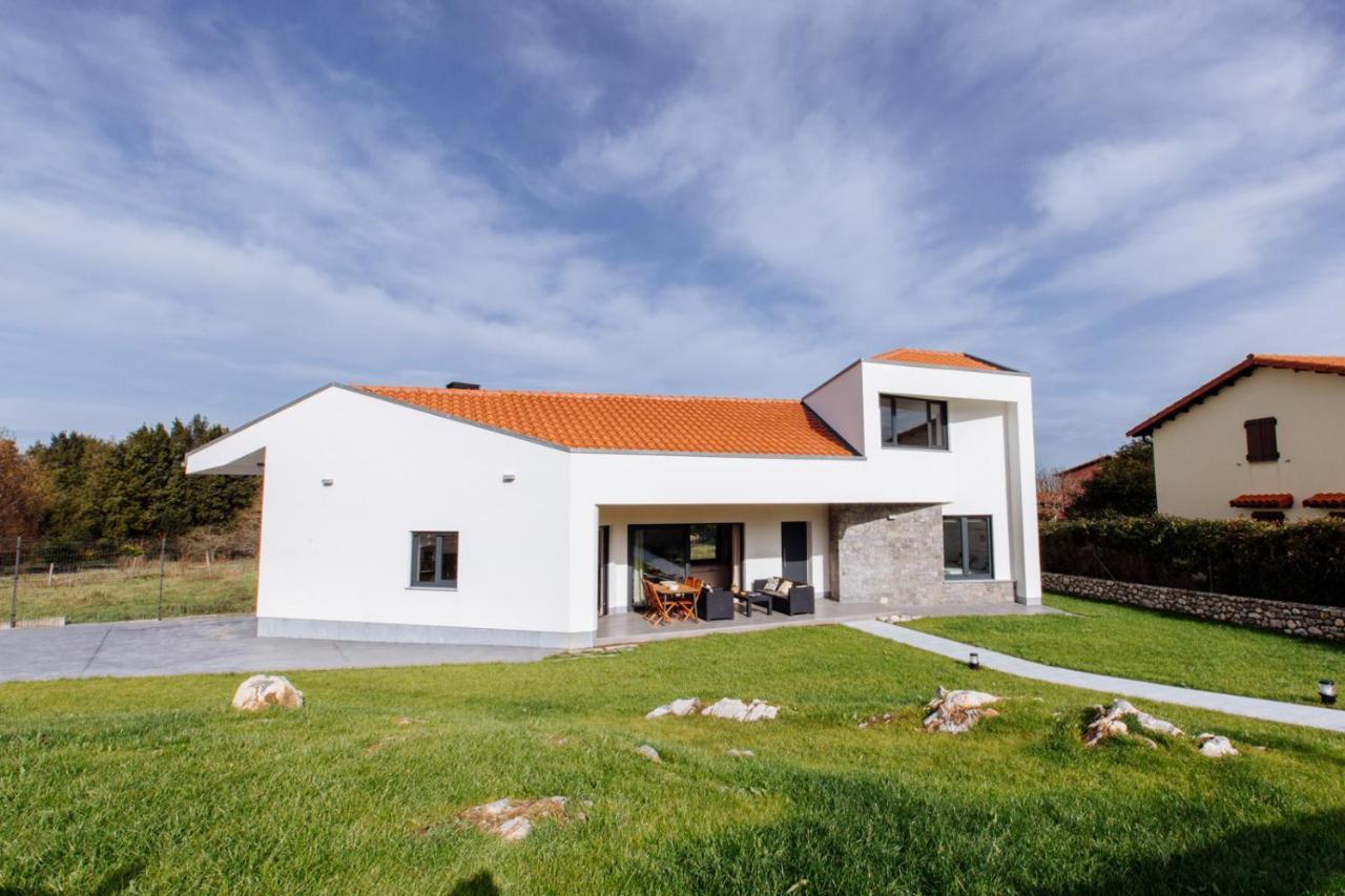 La Llosina Vivienda Vacacional Alquiler Integro Llanes Buitenkant foto